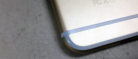Gli iPhone 6 si colorano nella tasca dei jeans