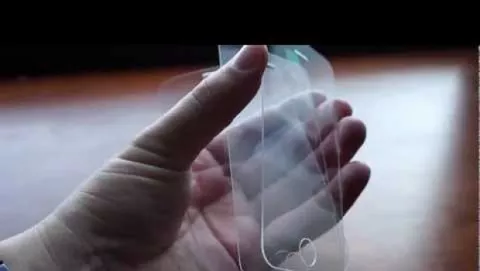 Foxconn assembla 100 prototipi di iPhone con schermo in vetro di zaffiro