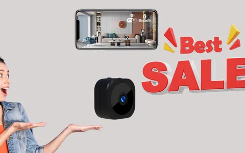 Mini Telecamera da interno con doppia connessione in sottocosto (24€ su Amazon)