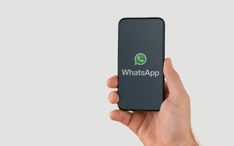 Whatsapp rimane gratuito e senza annunci, ma le cose potrebbero cambiare