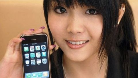 Apple cede alla Cina, per poter vendere iPhone con Wi-Fi
