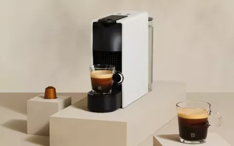 Nespresso Essenza Mini in Promozione: Scopri la Migliore Macchina da Caffè per Casa Tua