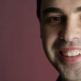 Larry Page: paralisi alle corde vocali