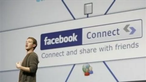 iPhone OS 4: arriverà l'integrazione nativa con Facebook?