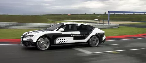 Audi RS 7 in pista, 240 Km/h senza pilota