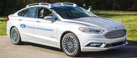 La nuova Ford Fusion ibrida a guida autonoma