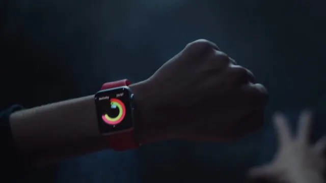 Spot Apple Watch - Natale 2016