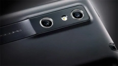 LG Optimus 3D debutta in Europa