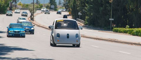 Google: self-driving car no, ride sharing sì
