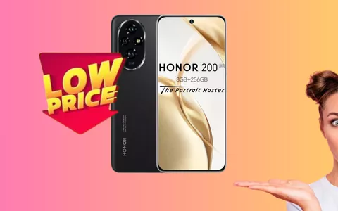 Maxi offerta sullo Smartphone HONOR con tripla fotocamera: solo su Amazon