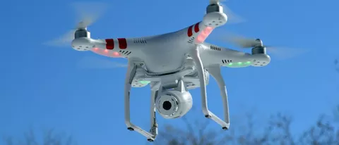 Un drone cade su una gara ciclistica