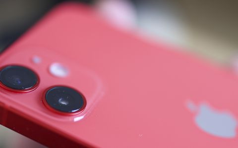 iPhone 12 mini (RED): il piccolo top di gamma si fa GRANDE a questo prezzo
