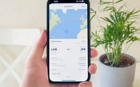 Traccia i voli in tempo reale con il tuo iPhone: la guida definitiva senza app di terze parti