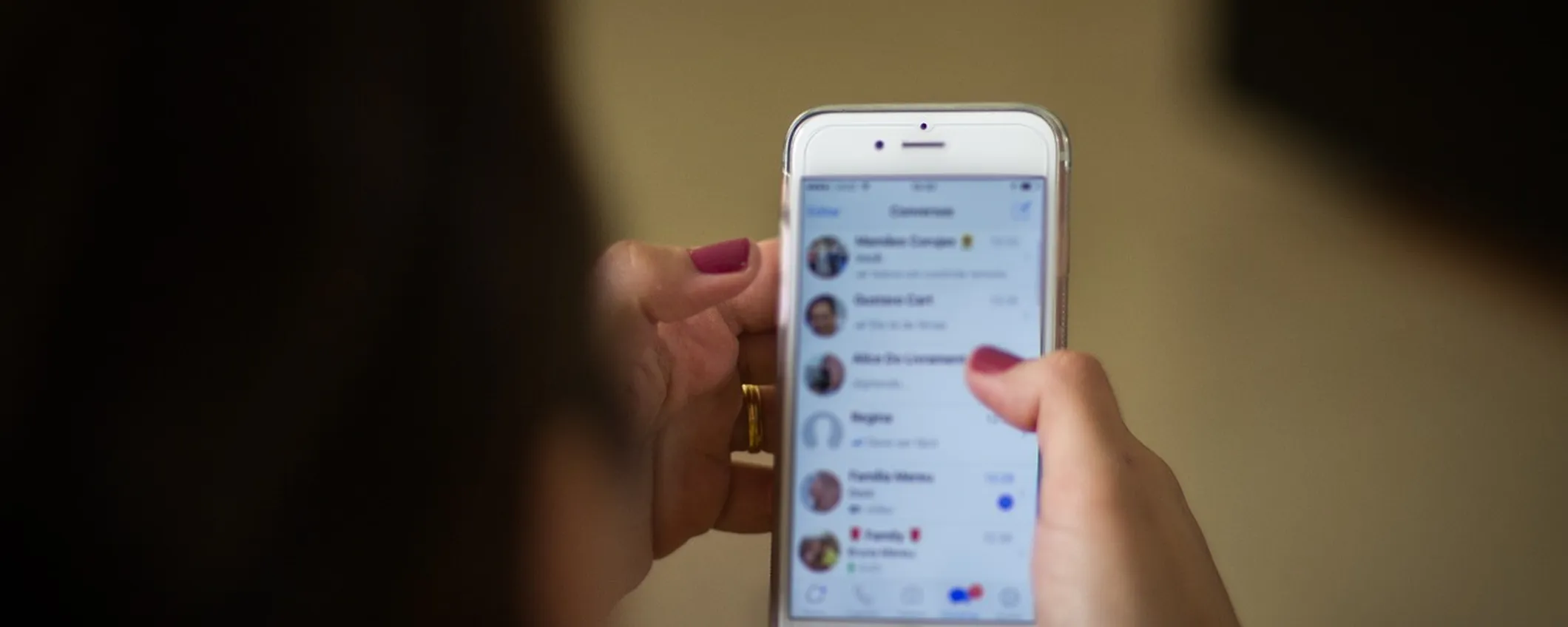 WhatsApp: sì allo stesso account su più smartphone