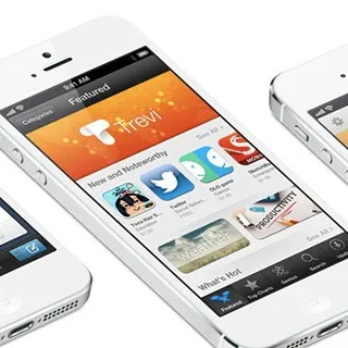 Apple lancia Why iPhone: sfida alla concorrenza