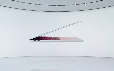 OGGI il MacBook Air 2020 può essere tuo a 300 EURO IN MENO!