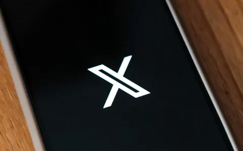 X, Aurora arriva su Grok: Elon Musk lancia l'innovativo tool di IA