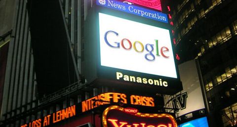 Google: touch advertising a Times Square