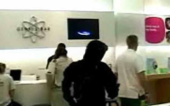 Un iPod Man visita l’Apple Store