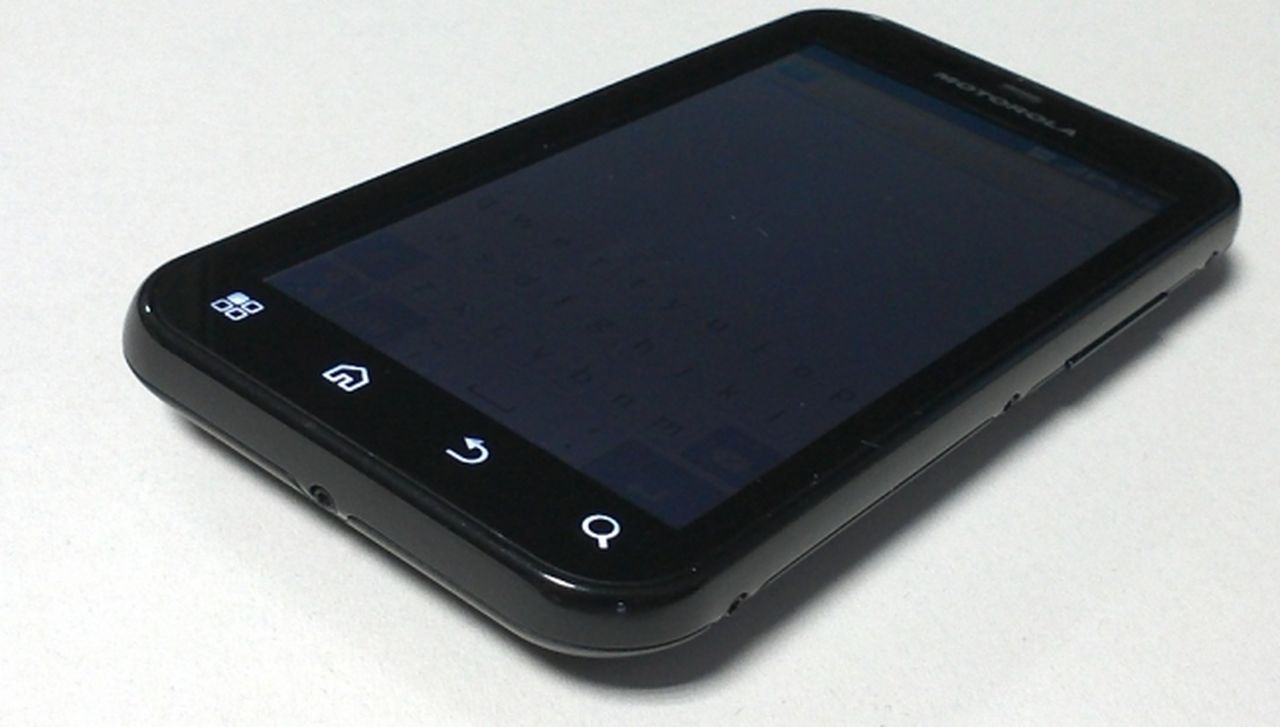 Motorola defy plus обзор