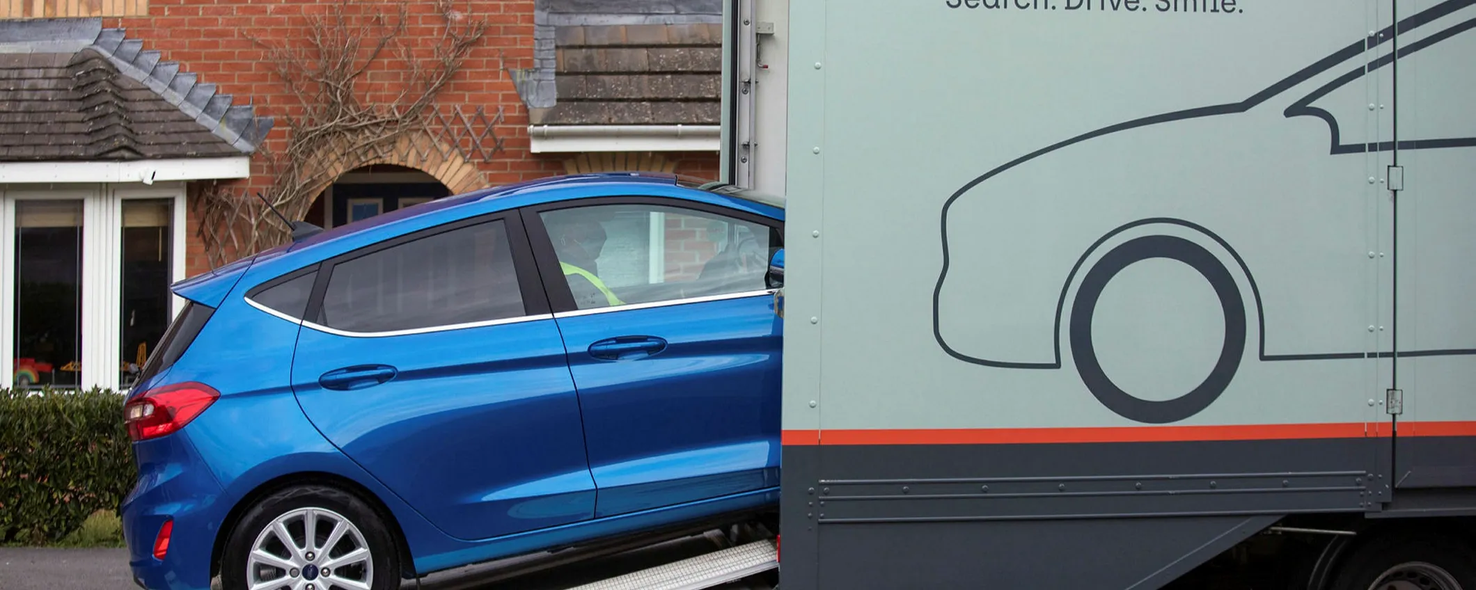 L’e-commerce automotive accelera: Cazoo acquisisce Brumbrum