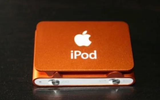 Prime foto dello Shuffle arancione
