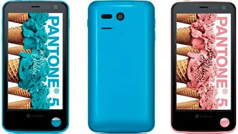 Sharp Pantone 5 107SH, lo smartphone che rileva le radiazioni