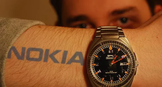 Nokia: suona il telefono, vibra il tatuaggio