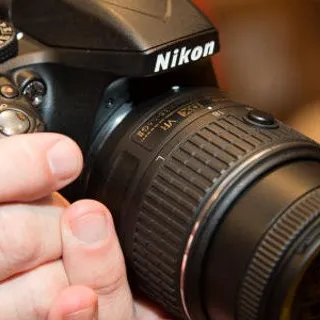 Nikon svela D3300: caratteristiche e foto di prova