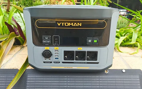 Power Station VTOMAN FlashSpeed ​​​​1500: ricarica flash e pannello solare ad un prezzo incredibile