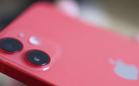 iPhone 12 mini (PRODUCT) RED: il piccolo top si fa GRANDE a questo prezzo