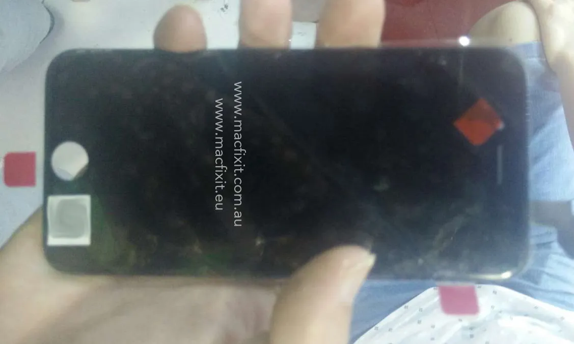iPhone 6s, niente fotocamera sporgente? (Foto e Video)