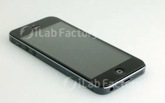 Prime foto di un iPhone 5 completamente assemblato?