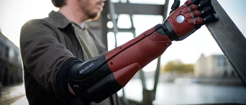Hero Arm, arriva la protesi bionica di Metal Gear Solid