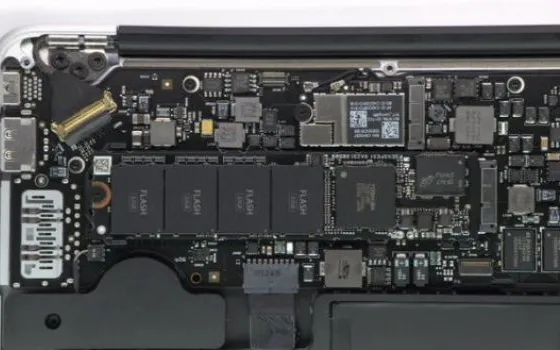 Nuovi MacBook Air: Memorie flash più veloci ma saldate