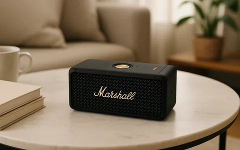 Follia Amazon: Marshall Emberton II a metà prezzo