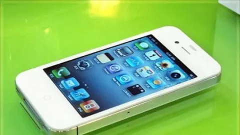 iPhone 4 bianchi in produzione