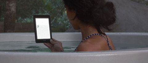 Kindle Paperwhite (2018), lettura anche in vasca