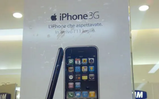Prime pubblicità di iPhone 3G da Tim