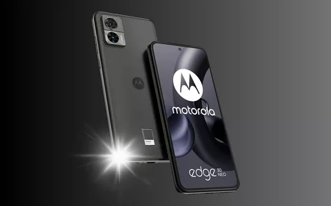 Motorola Moto Edge 30 Neo: oggi RISPARMI 180 EURO sullo smartphone top di gamma