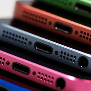 iPhone 5S arriverà in tre colori