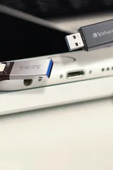 Come collegare iPhone a una chiavetta USB