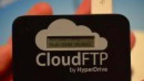 CloudFTP connette memorie USB ad iOS ed iCloud