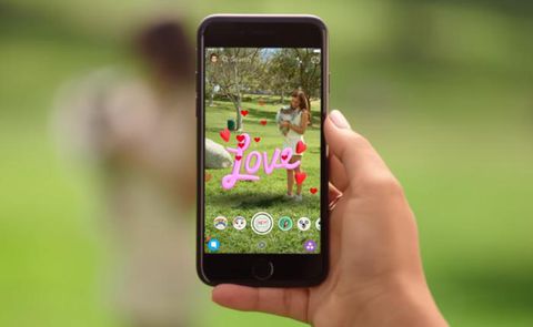 Snapchat per iPhone introduce gli Effetti 3D, ecco come usarli subito