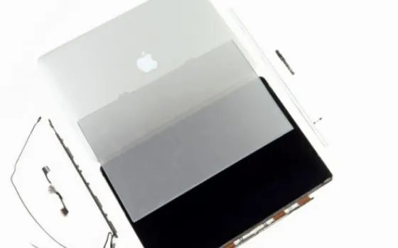 iFixit disseziona il Retina Display del nuovo MacBook Pro