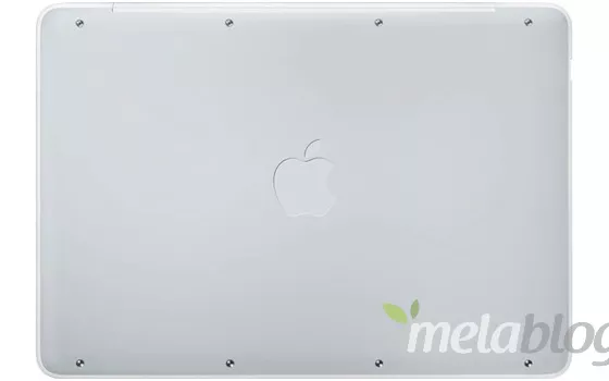 MacBook, Apple estende il programma di sostituzione della scocca inferiore