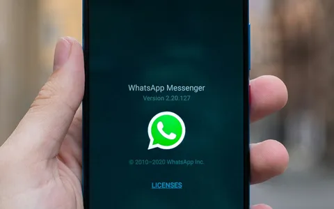 WhatsApp accoglie ChatGPT: l'IA di OpenAI sbarca sull'app di Meta