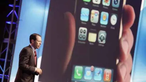 iPhone 3G nel 2008, parola di Randall Stephenson