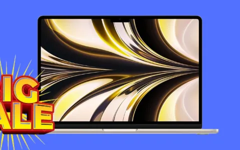 Apple MacBook Air con chip M2 a 350€ in meno: promo esclusiva su Amazon