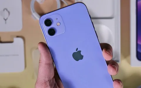 iPhone 12, Apple pronta all'aggiornamento per abbassare il SAR